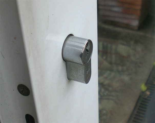 euro profile cylinder on sliding aluminium door london