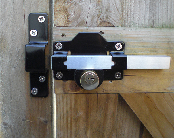 Specialist Lock & Security Installers | London Locksmiths | Wooden Gate ...